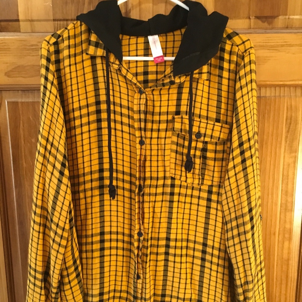 No Boundaries Yellow and Black Button Down‎ Hoodie
